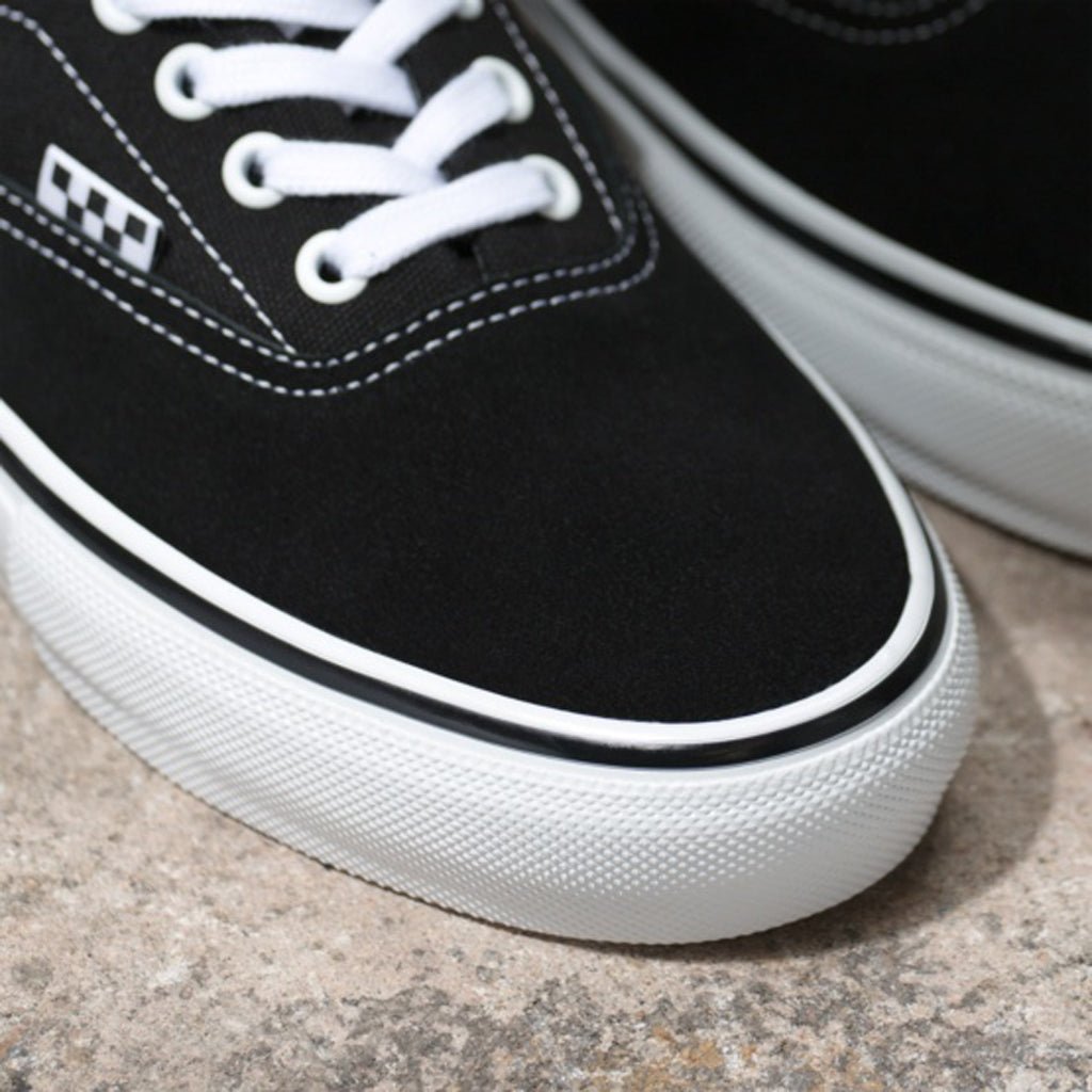 Skate Era - Black/White - Town City