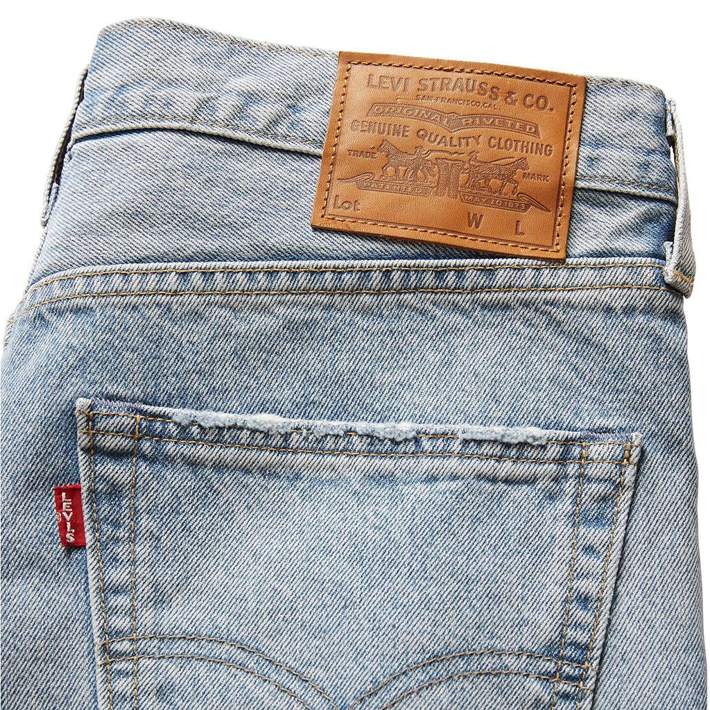568 Loose Straight Men's Jeans - Baby Blue Essentials - Light Wash - Town City