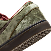 Zoom Janoski OG+ SE - Medium Olive/Baroque Brown/Dark Team Red/Velvet Brown