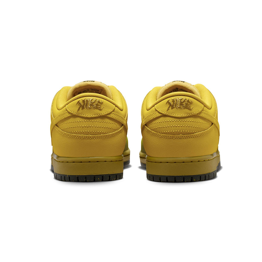 Dunk Low Pro 'Hatch Chile' - Safron Quartz/Safron Quartz-Pear