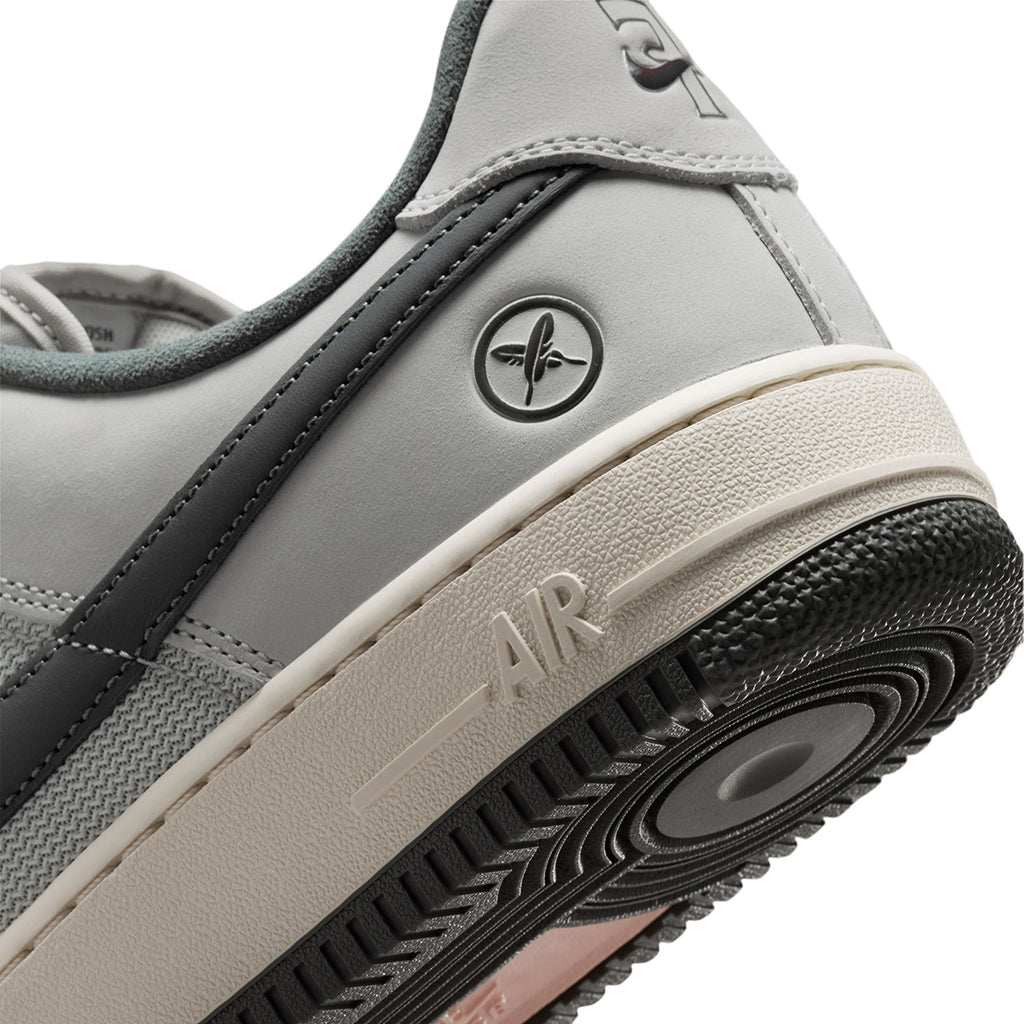 Air Force 1 Yuto - White/Iron-Grey-White-Coconut Milk