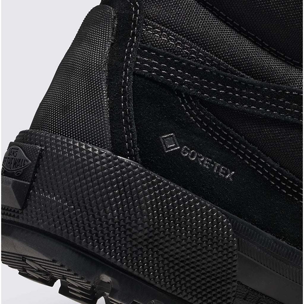 MTE Sk8-Hi Gore-Tex Insulated Shoe - Blackout