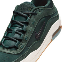 Air Max Ishod in Deep Fir/Black - Fir - Sail - Town City