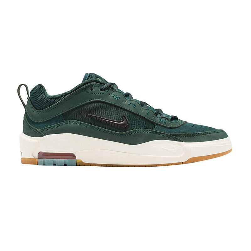 Air Max Ishod in Deep Fir/Black - Fir - Sail - Town City