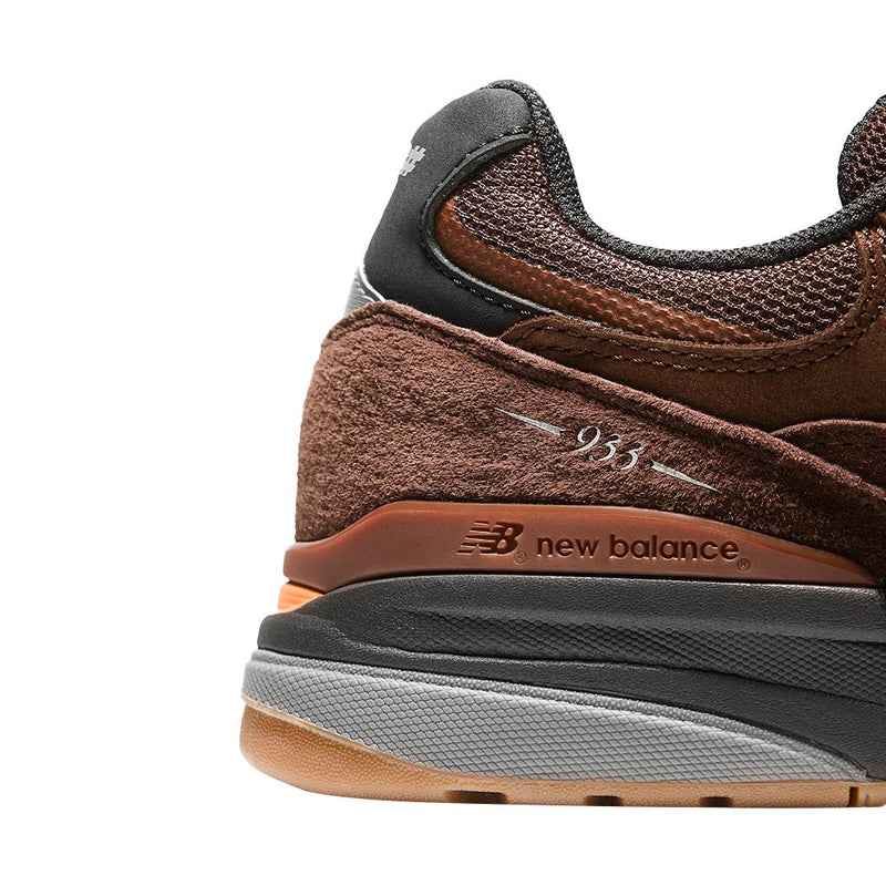 Andrew Reynolds 933 - Brown/Black - Town City