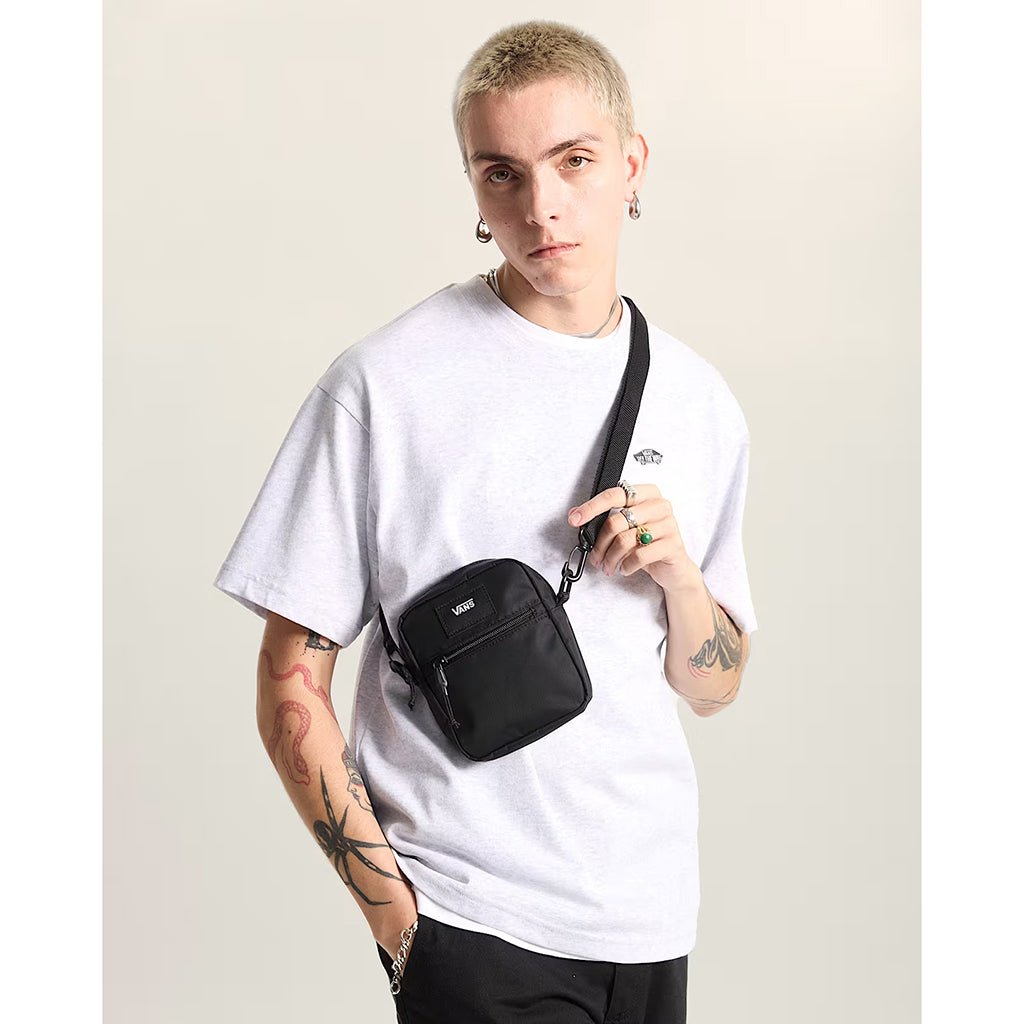 Bail Shoulder Bag - Black - Town City
