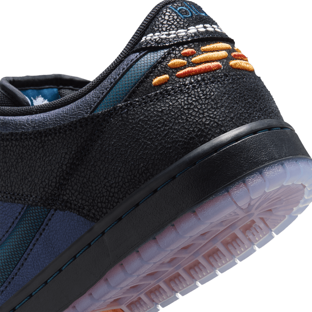 Bluetile 'Monarch Butterfly' Dunk Low Pro in Black/Marina - White - Campfire Orange - Town City