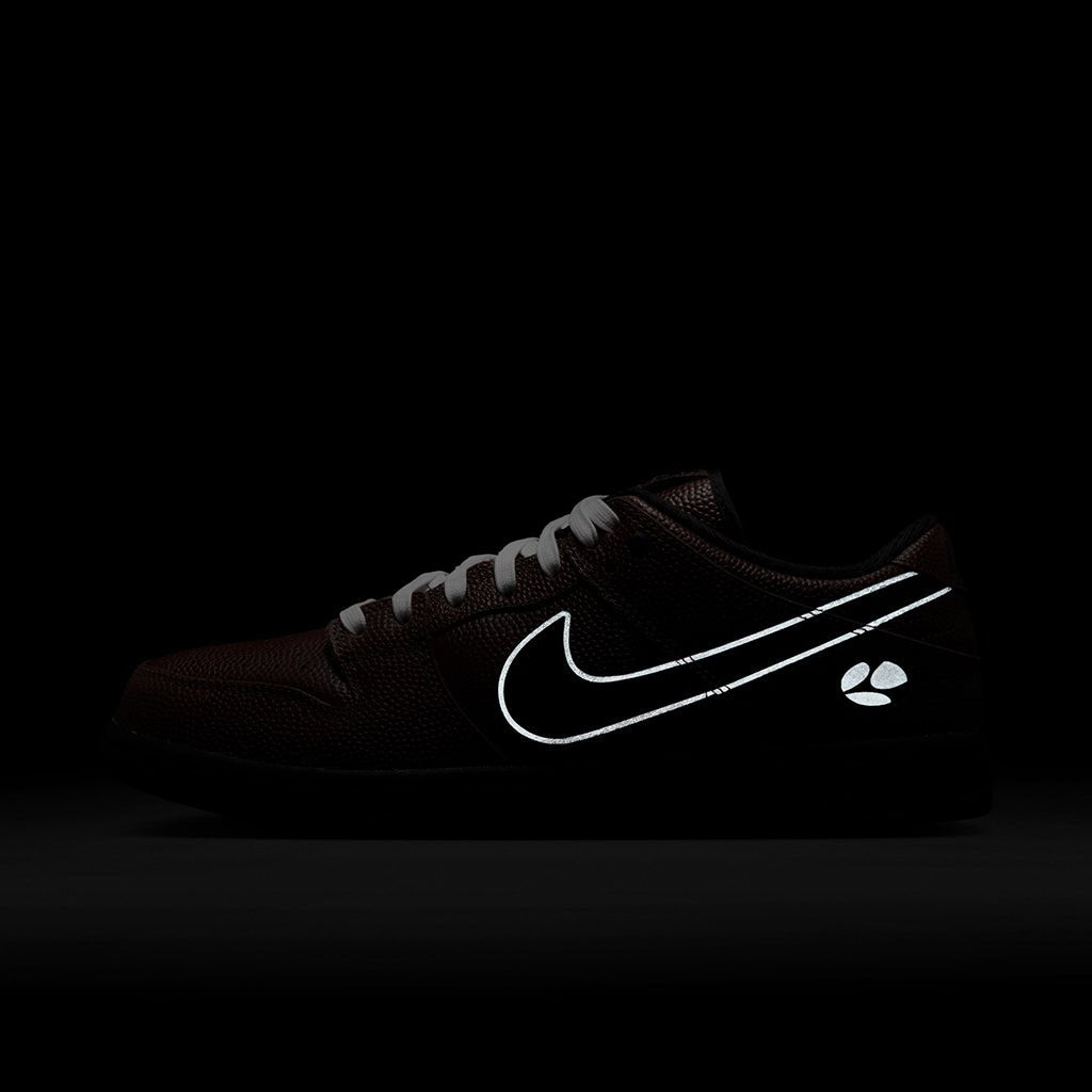 Dunk Low Pro Limosine - Dark Pony/Black - Silver - White - Town City