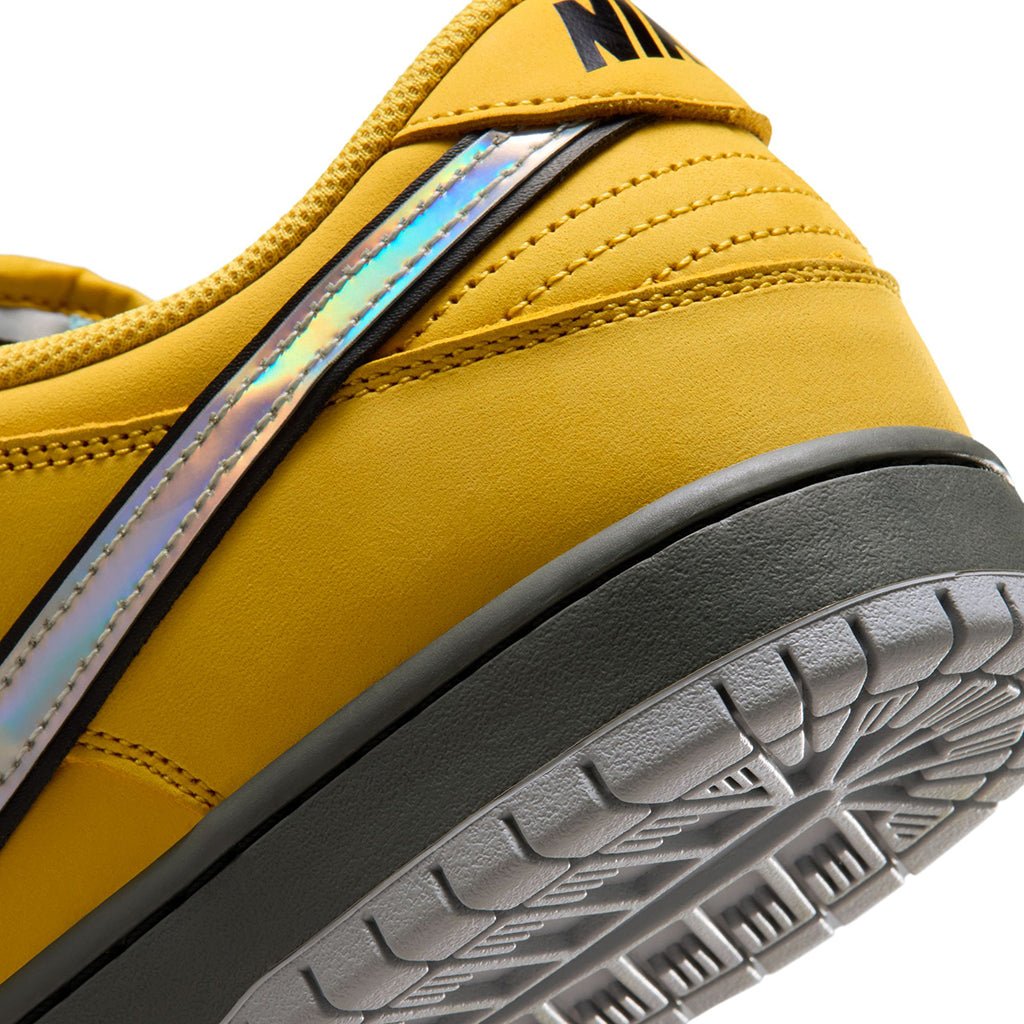 Dunk Low Pro Muni Fast Pass - Lightening/Wolf Grey - Denim Turq - Town City