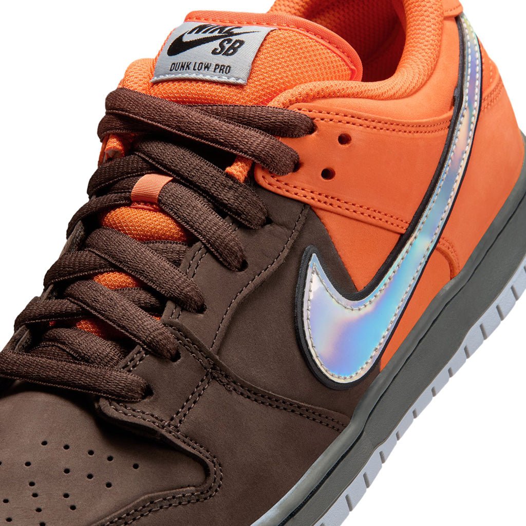 Dunk Low Pro Muni Fast Pass - Safety Orange/Wolf Grey - Baroque Brown - Town City