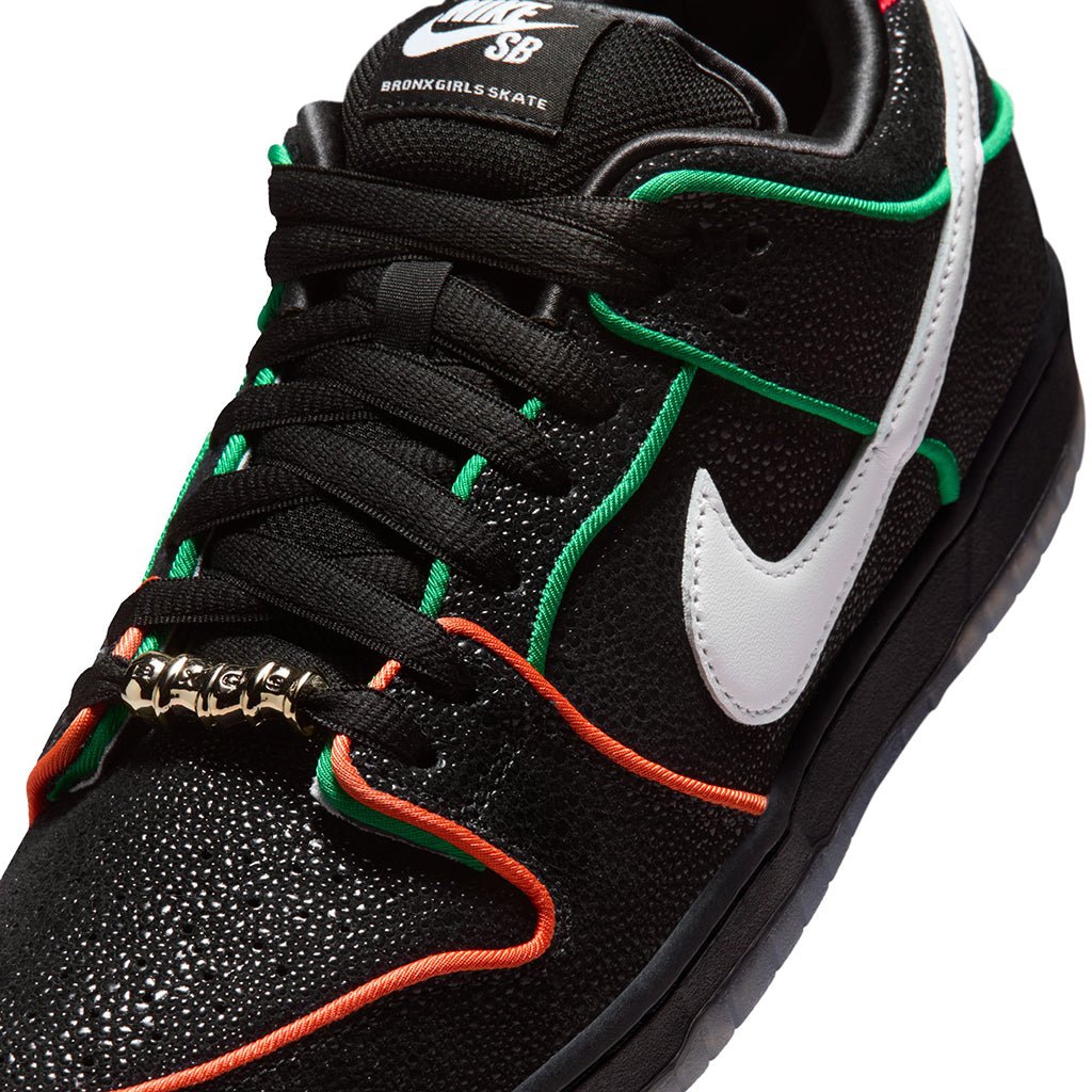 Dunk Low Pro x Bronx Girls Skate - Black/White - Challenge Red - Total Orange - Town City