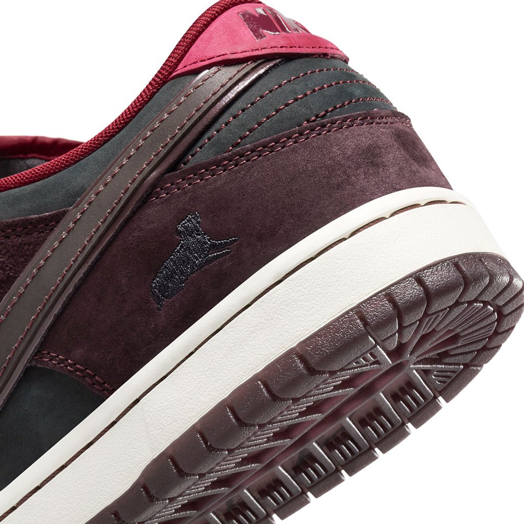 Dunk Low Pro x Riot Skateshop - Mahogany/Dark Beetroot - Team Red - Sail - Town City