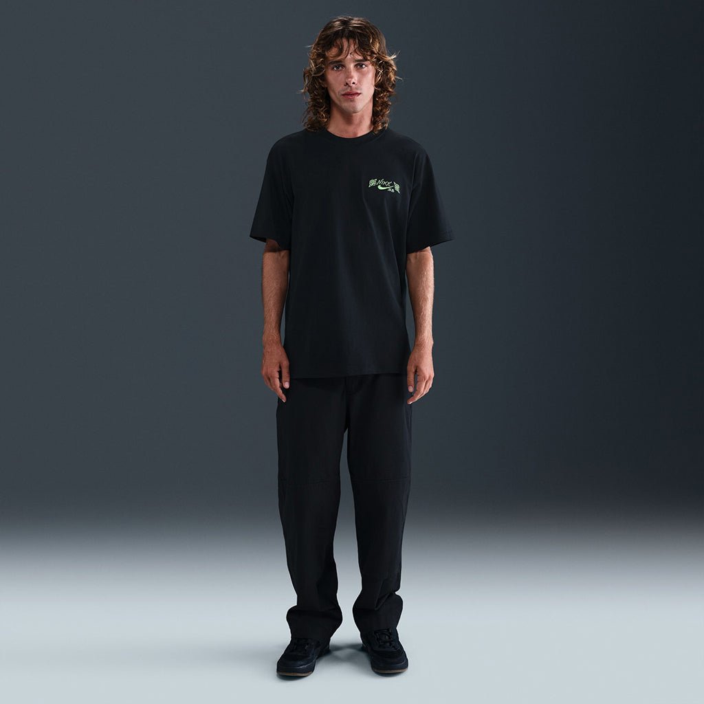 Max90 Skate Vase T-Shirt - Black - Town City