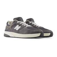 NB Numeric Reynolds 933 - Dark Grey/White