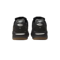 Andrew Reynolds 933 - Black