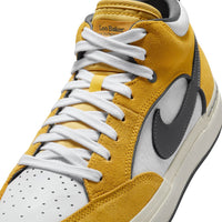 React Leo - University Gold/Dark Grey - Town City