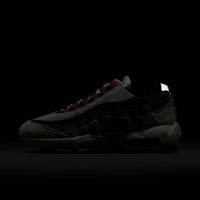 SB Air Max 95 - Summit White/Cactus Flower - Photon Dust - Town City