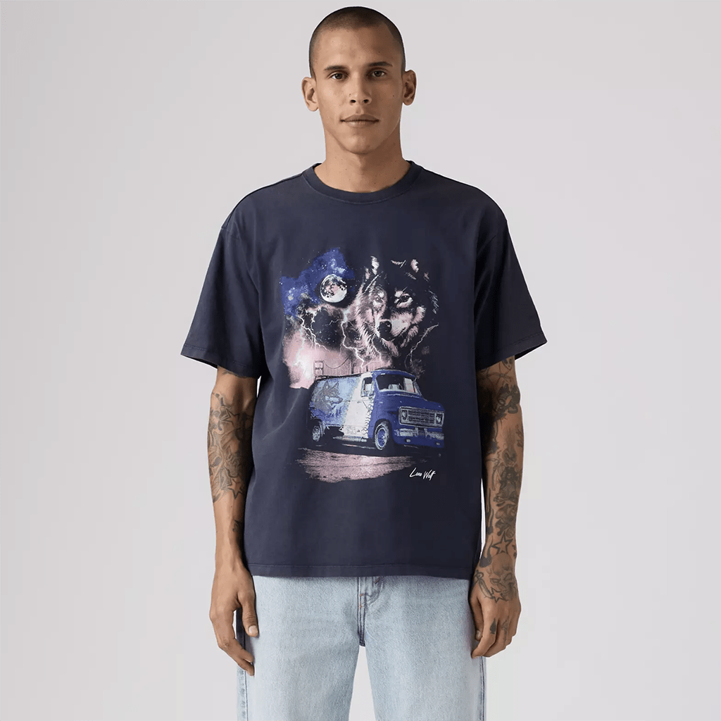 Vintage Fit Graphic Tee - Lone Wolf - Town City