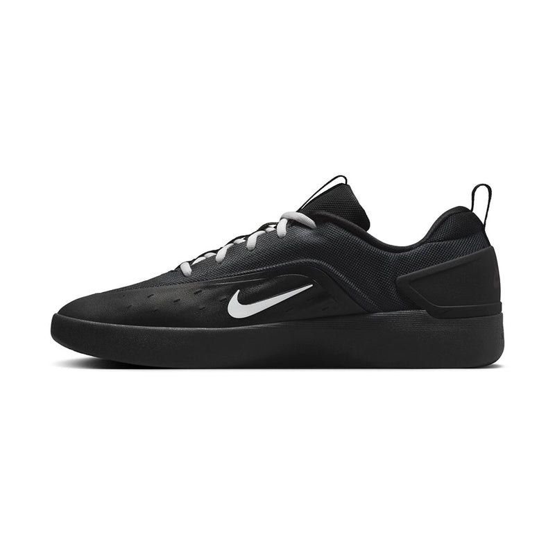 Zoom Nyjah 4 - Black/White - Black - White - Town City