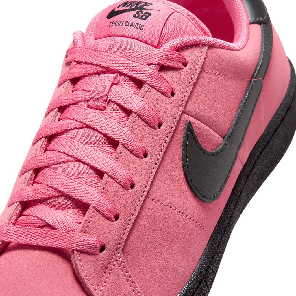 Zoom Tennis Classic "Club 58" - Hyper Pink/Black - Town City